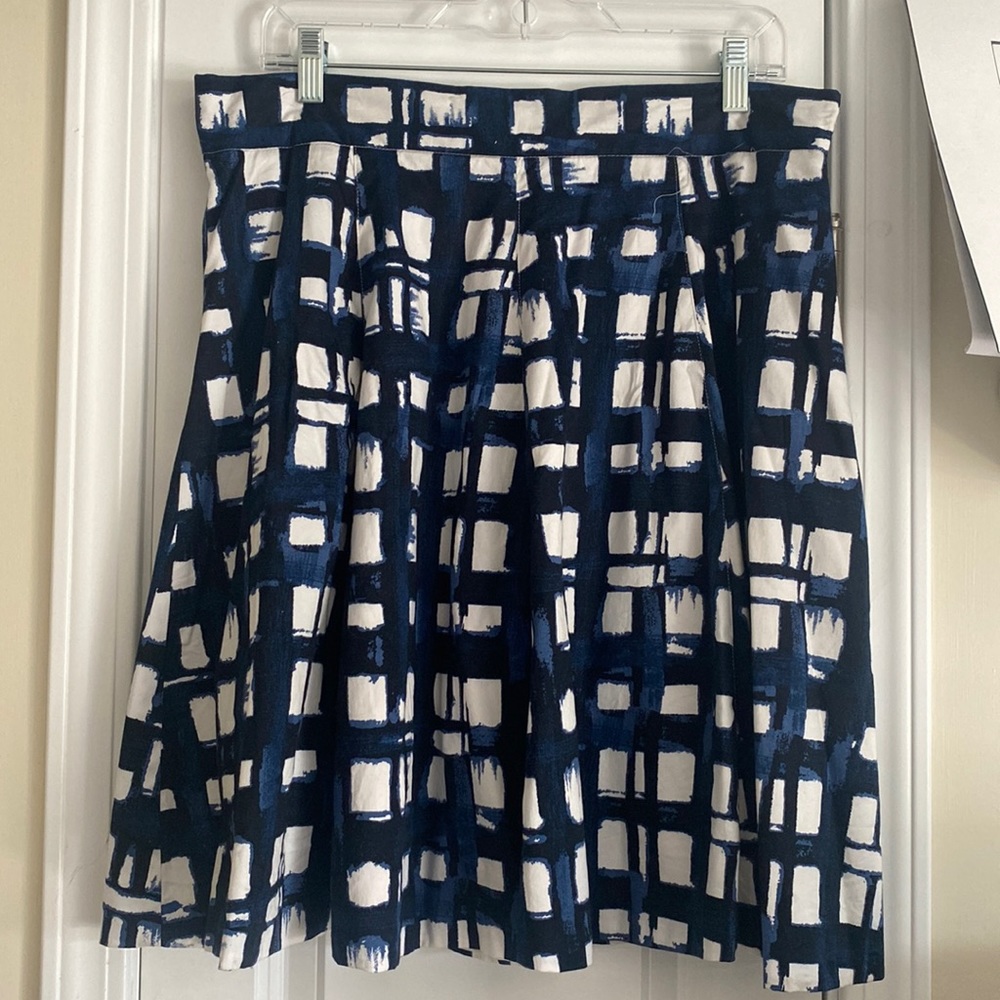 Amanda + Chelsea / Skirt / Size 14